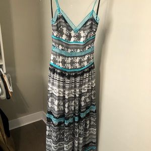 BEBE MAXI DRESS